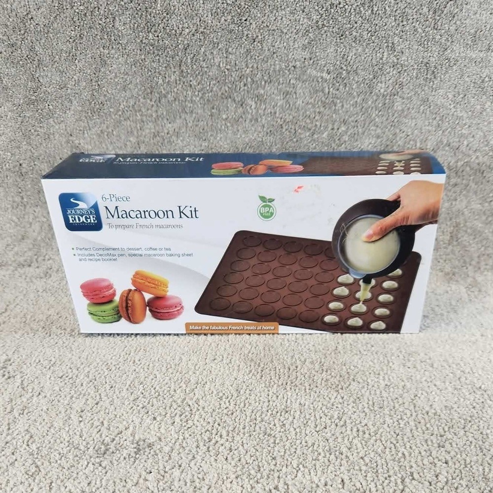 Journey's Edge Macaroon Kit Brown 6-Piece Silicone Baking Set